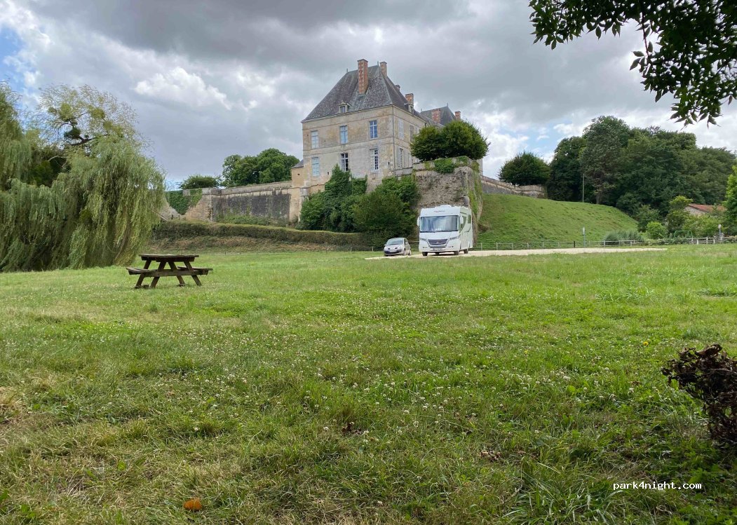 (86160) Sommières-du-Clain - 1 Route de Chateau Garnier — foto