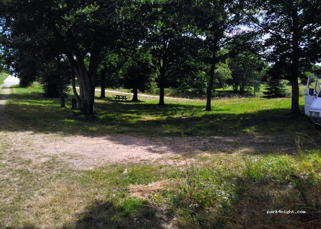 (23170) Chambon-sur-Voueize - 8 Zone Industrielle les Granges — foto