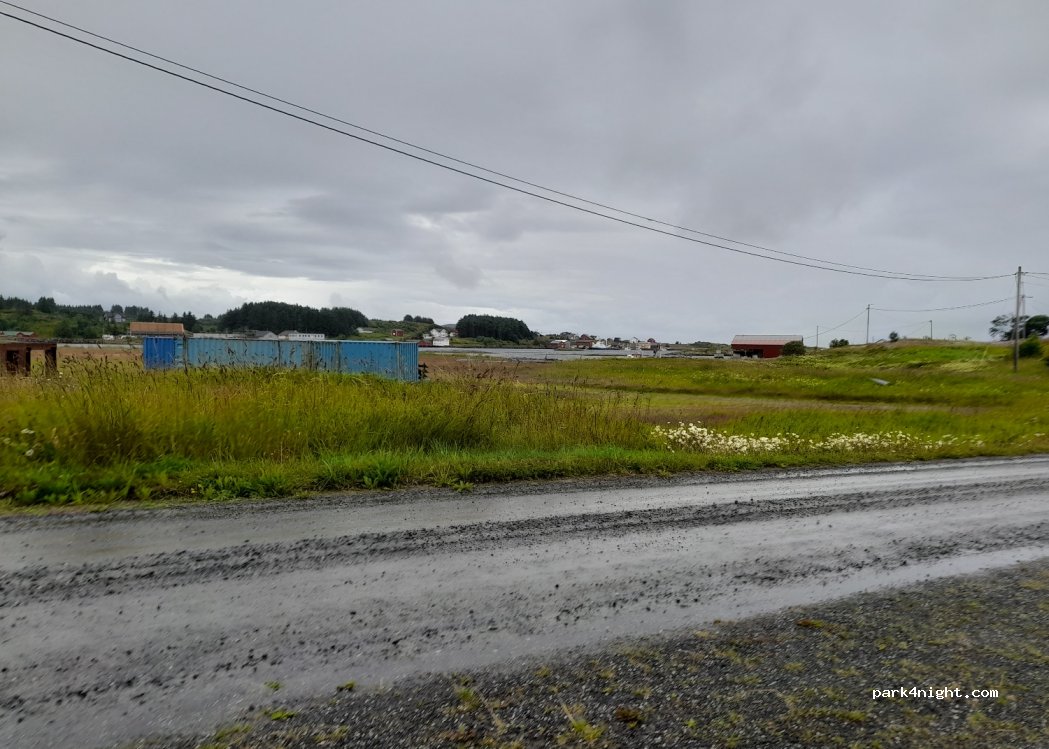 (6433) Hustad - 116 Skutsandvegen — foto