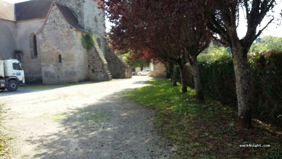 (46120) Rueyres - D40 — foto 2