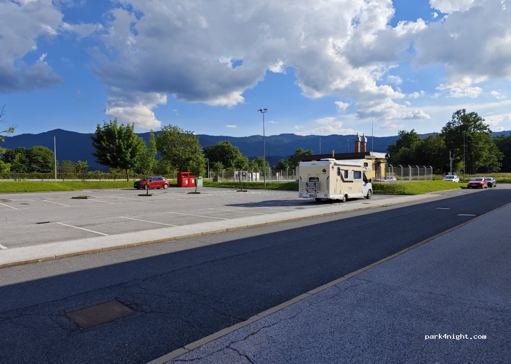 (4248) Lesce - 56 Rožna Dolina — foto 3