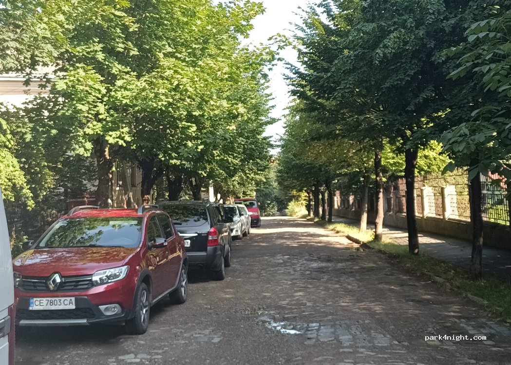 (58000) Chernivtsi - 24 Drahomanova Street — foto