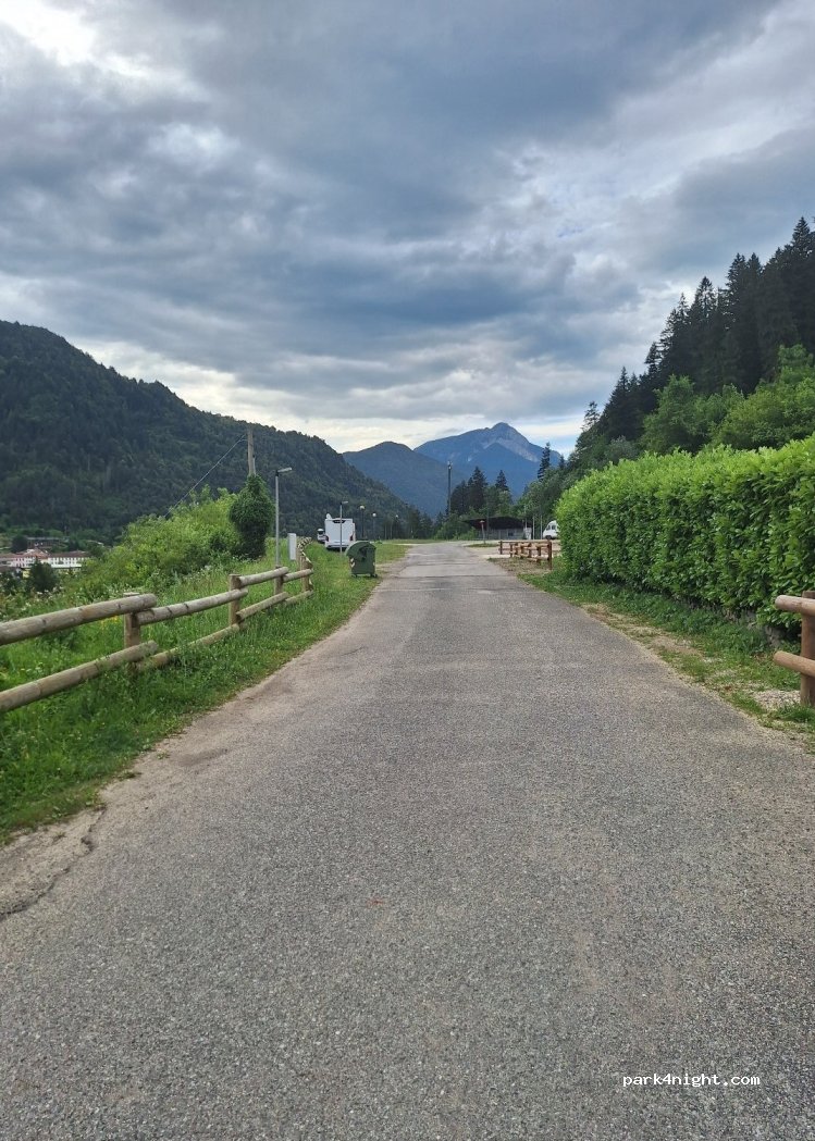 (33022) Arta Terme - Unnamed Road — foto 3