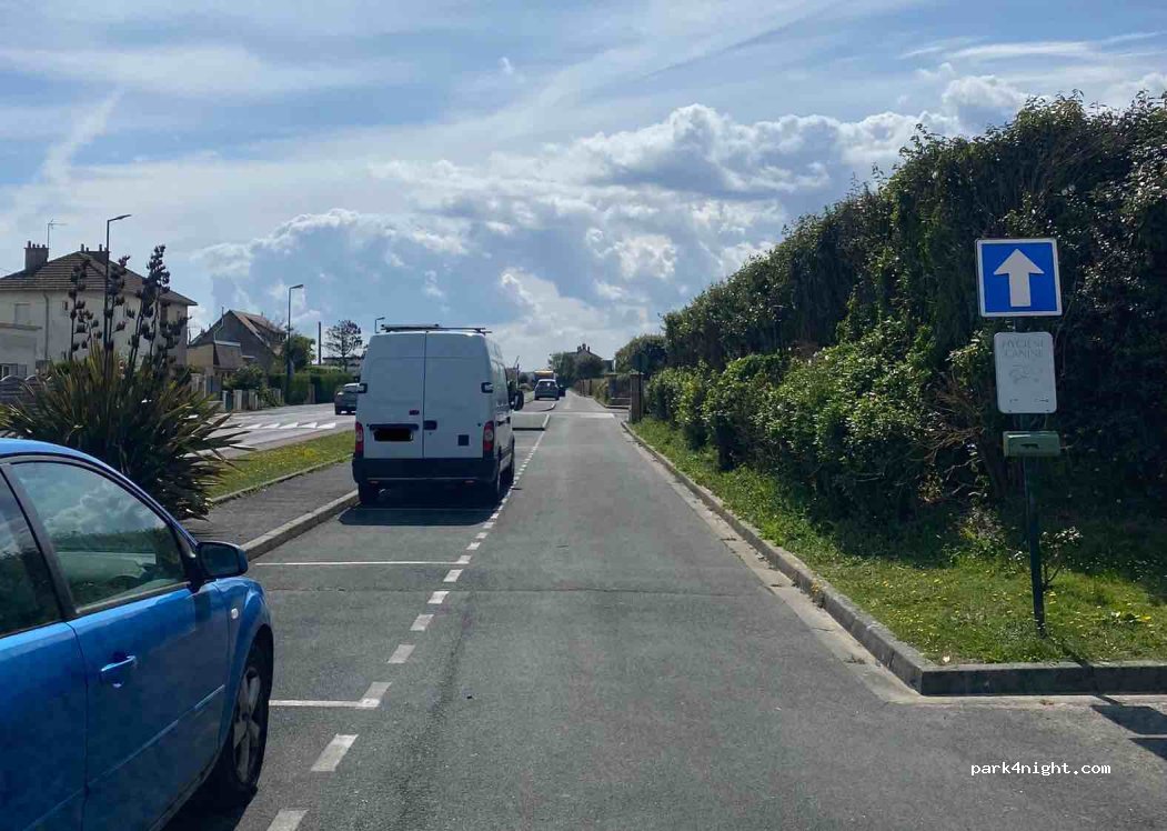 (14530) Luc-sur-Mer - 27 Route de Lion — foto
