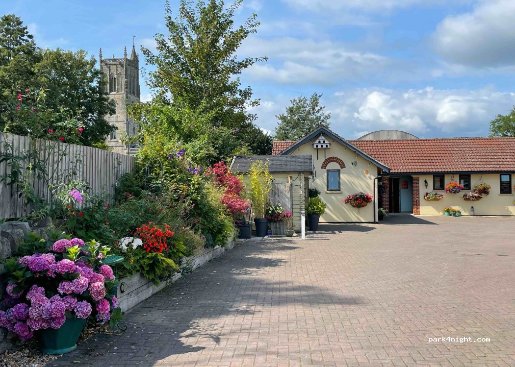 Cheddar Bridge camping — foto