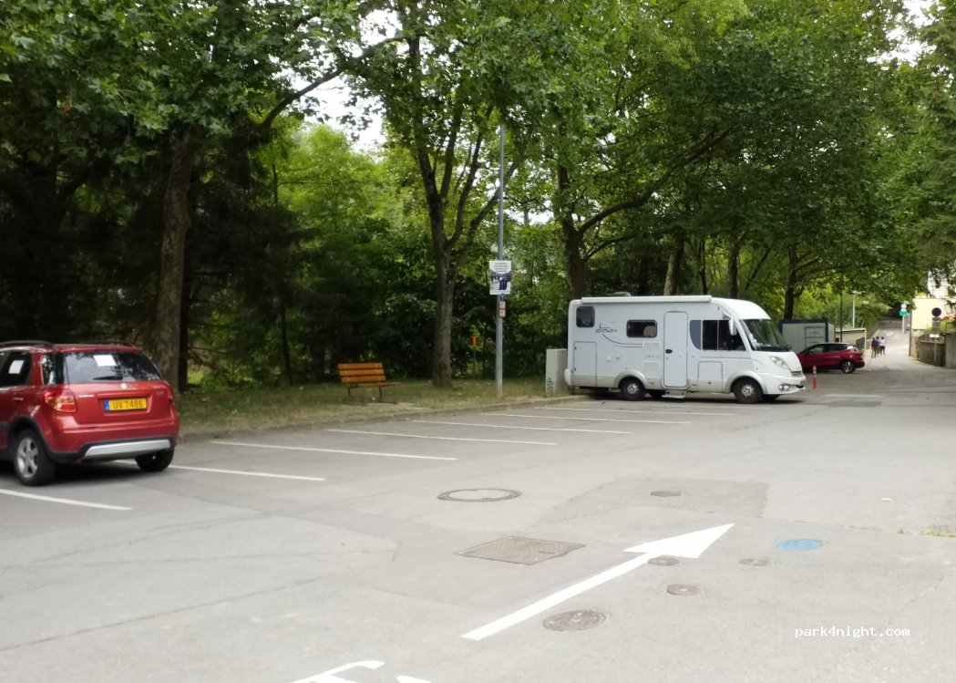 (2143) Luxembourg - 96 Rue Laurent Ménager — foto