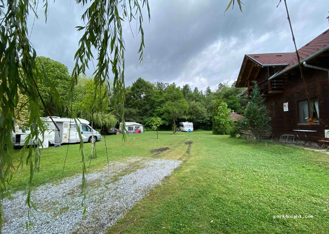 Camping Perla Lacului — foto
