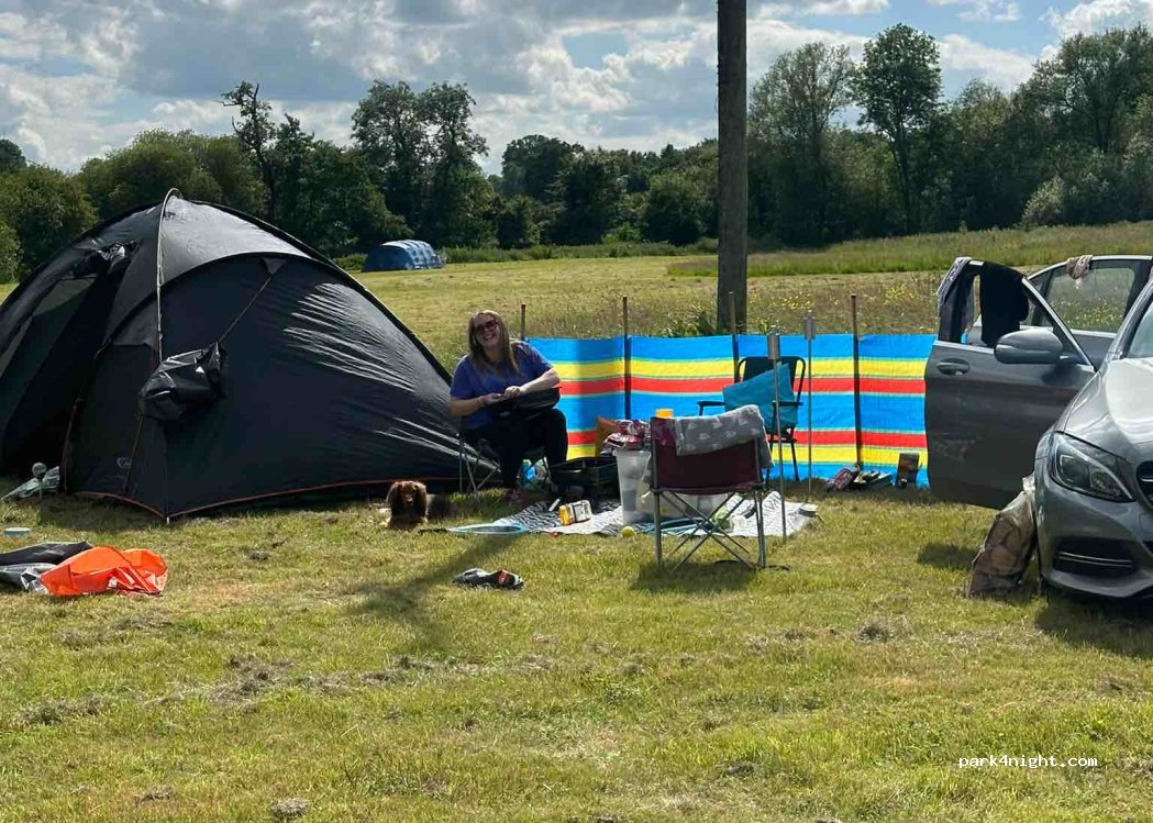 Avon Camping — foto