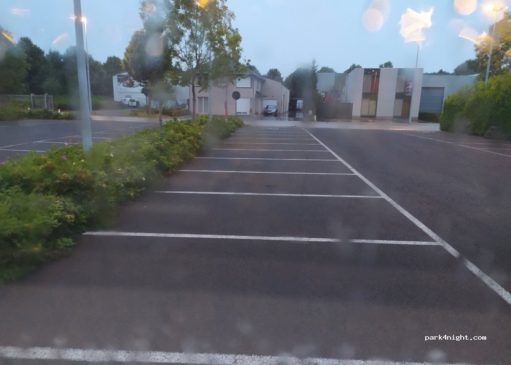 (8750) Wingene - 13 Klokhof — foto