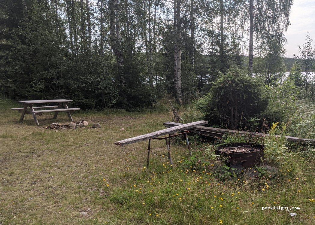 (686 98) Gräsmark - Unnamed Road — foto 2