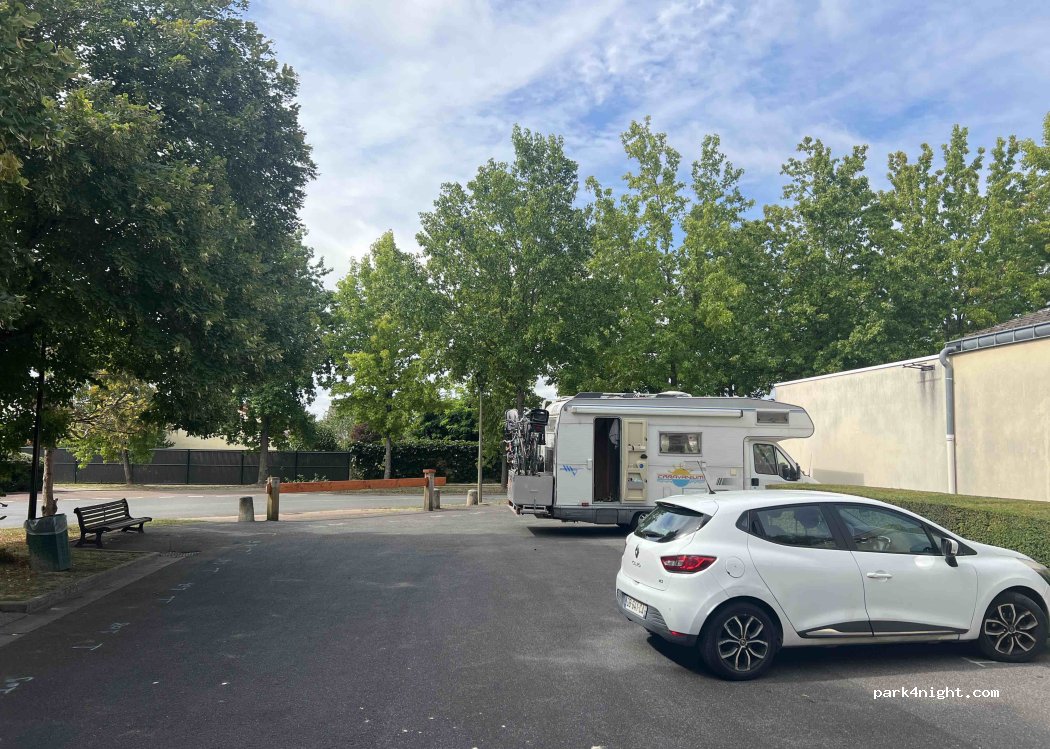 (91220) Le Plessis-Pâte - 1 Rue Louis Souchard — foto