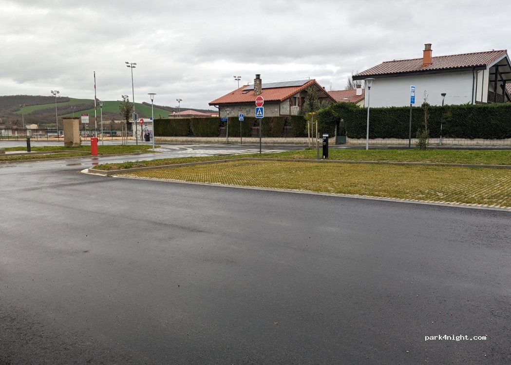 Dulantziko Autokarabana — foto 4