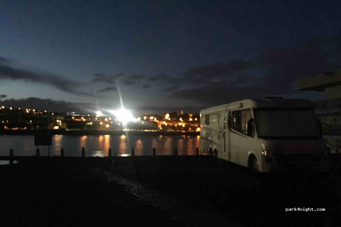 (BT47 2NS)  - Victoria Road — foto