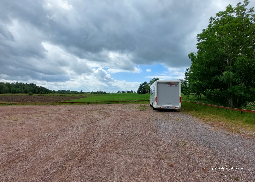 (533 95) Götene - Unnamed Road — foto