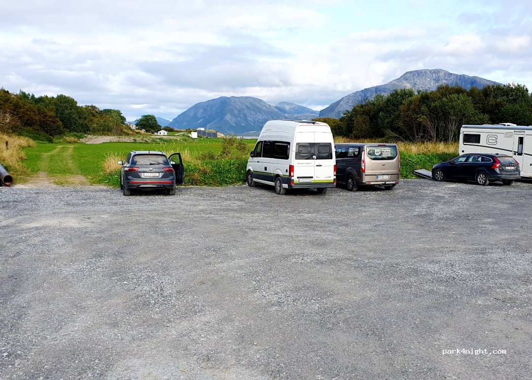 (8909) Trælnes - Unnamed Road — foto