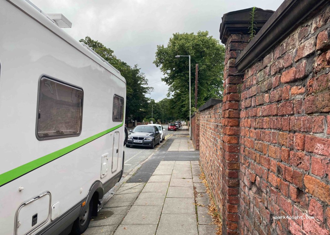 (L20 3AZ) Bootle - 101 Trinity Road — foto