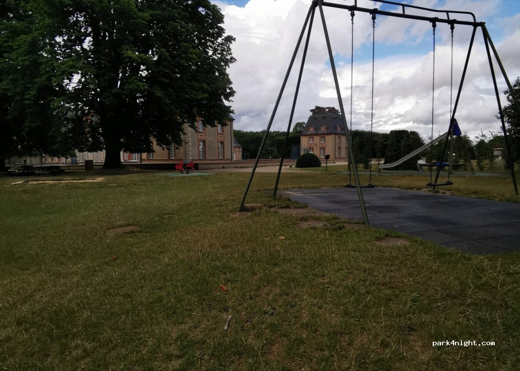 (78460) Choisel - Allée du Château — foto
