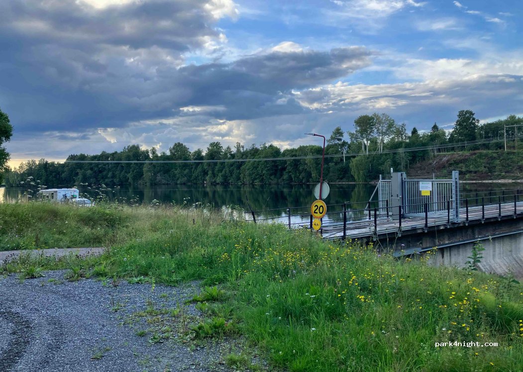 (783 95) Gustafs - 5 LÅNGHAG — foto 2