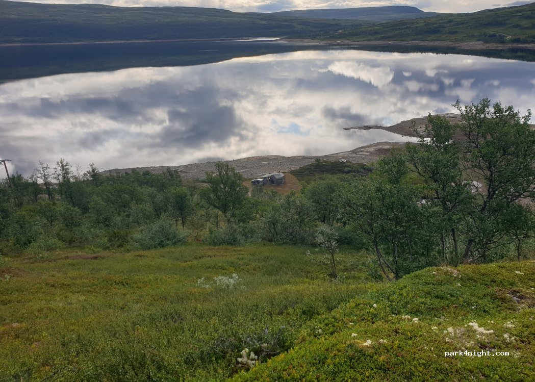 (2512) Kvikne - Unnamed Road — foto