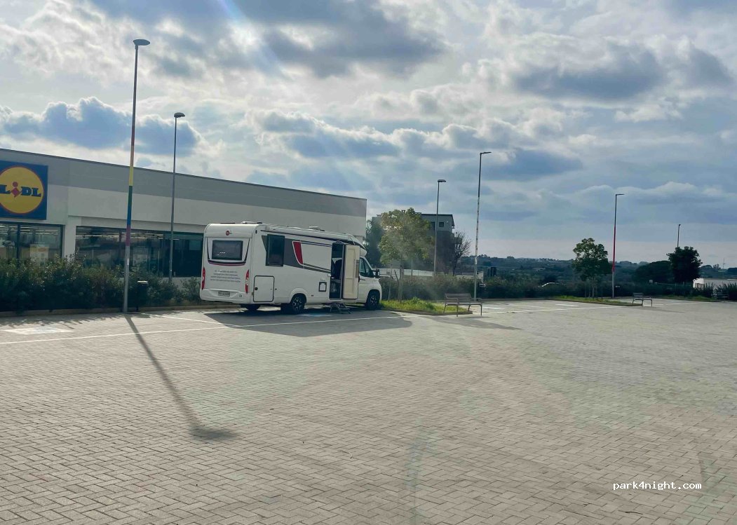(73052) Parabita - snc Via Provinciale Matino — foto 2