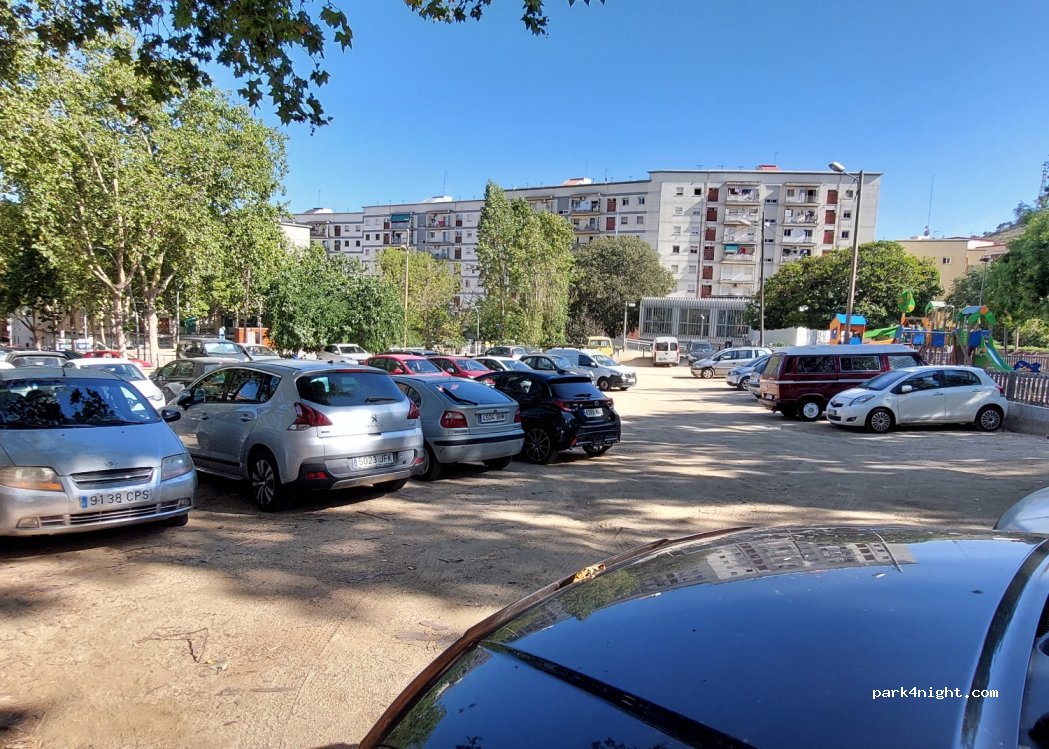 (08035) Barcelona - 20 Avinguda del Jordà — foto