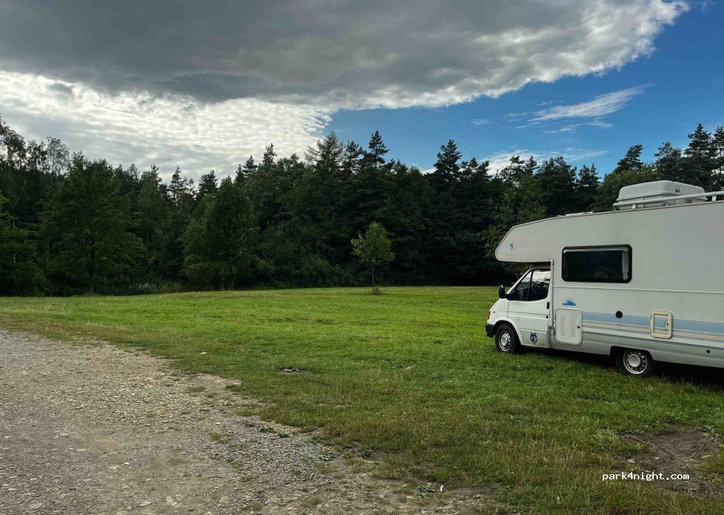 (38) Pastwiska - Unnamed Road — foto