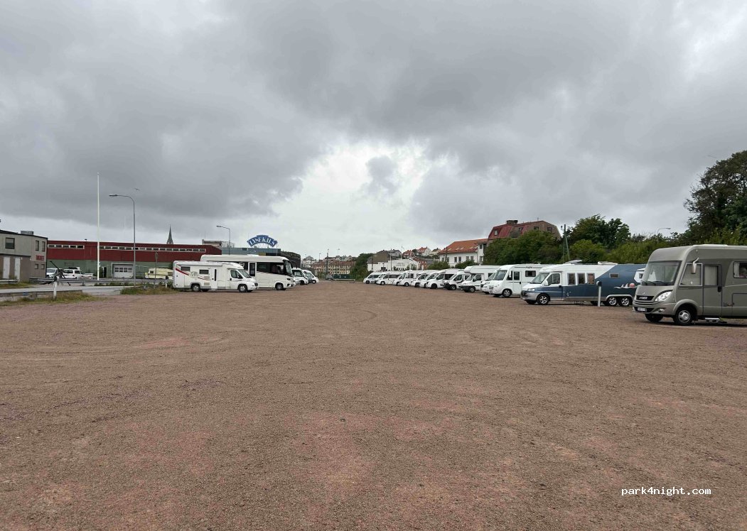 Husbilsställplats grusplan — foto 3
