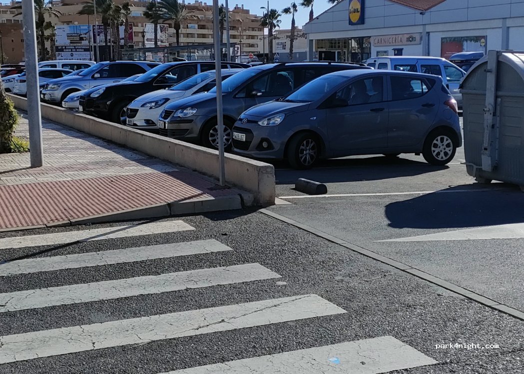 (04740) Roquetas de Mar - 1 Calle de las Tiendas — foto
