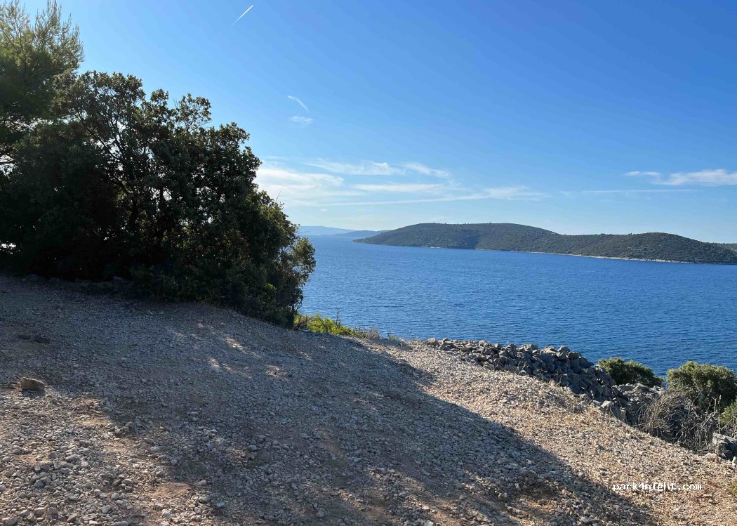 (21226) Vinišće - Unnamed Road — foto 2