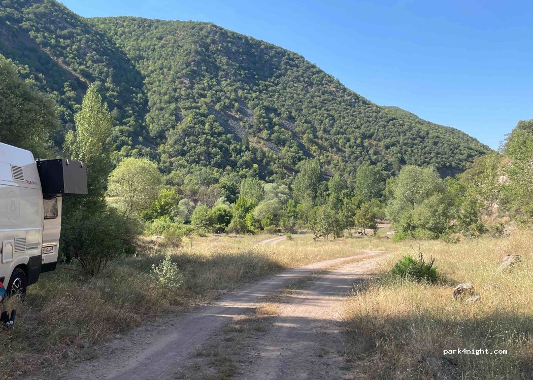 (06890) Üçbaş - Unnamed road — foto
