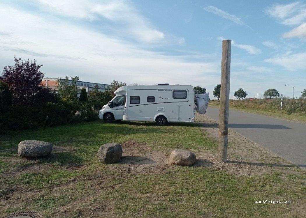 Wohnmobilplatz am Schmetterlings Park — foto 2