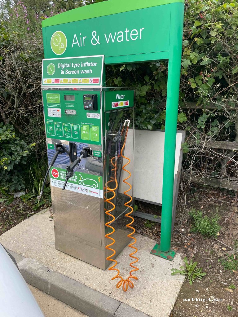 (GU29 9AY) Easebourne - Easebourne Ln — foto
