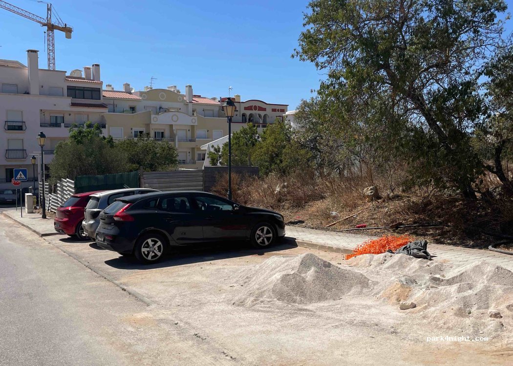(8400) Ferragudo - 8 Urbanização da Grandlinha — foto