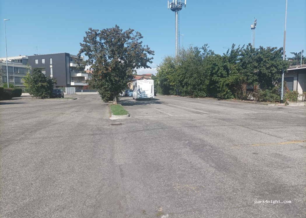 (27029) Vigevano - 11 Via Luigi Rossi Casè — foto
