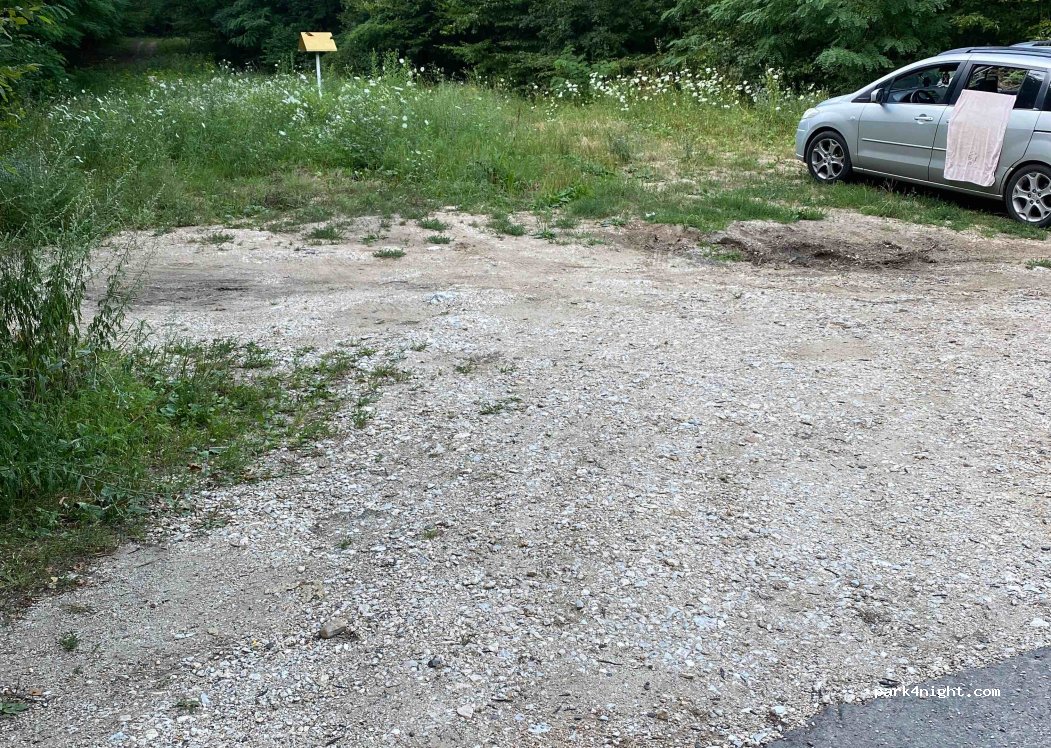 (3519) Miskolc - 84 Iglói utca — foto