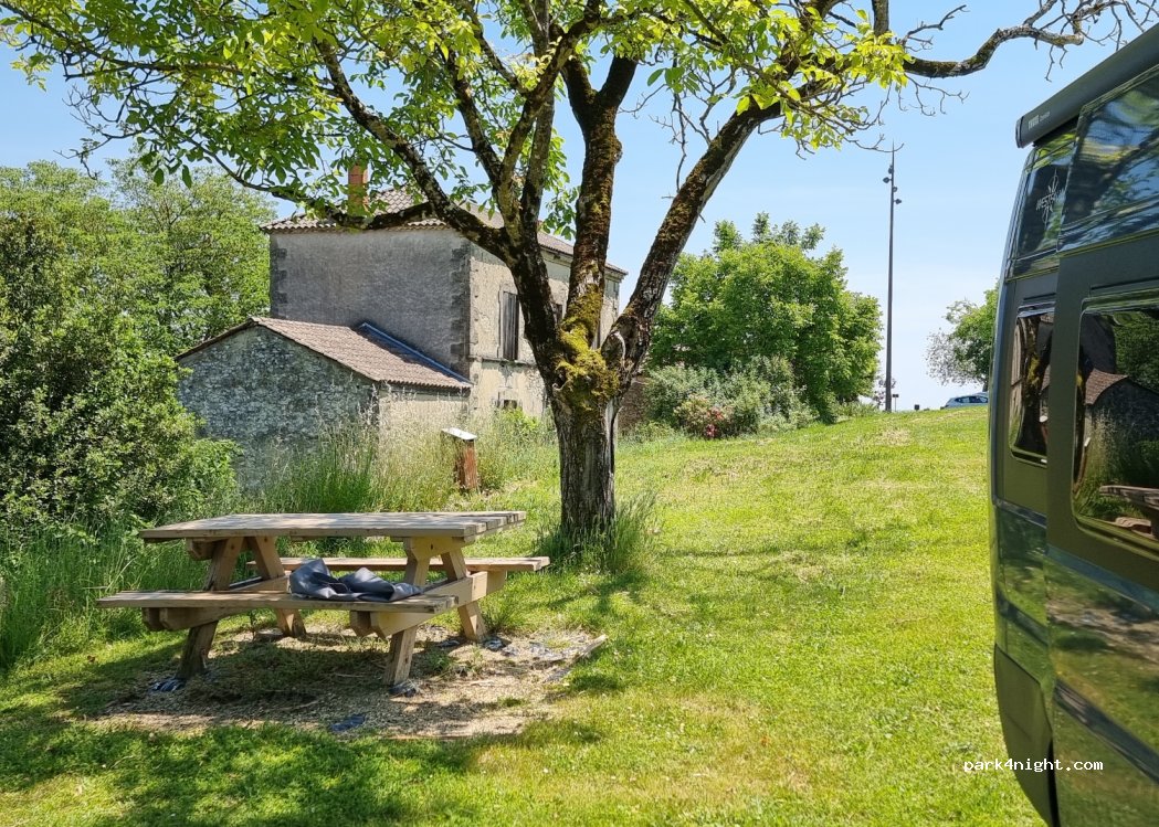 (47380) Tourtrès - 131 Ber Ber — foto 4