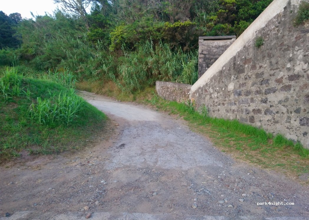 Ribeira Cha - Estr. Regional 1-1 — foto 2