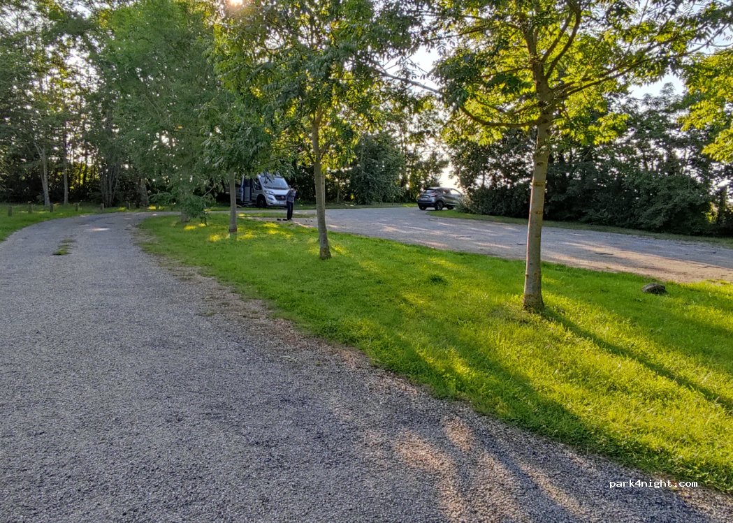 (14480) Banville - D176 — foto