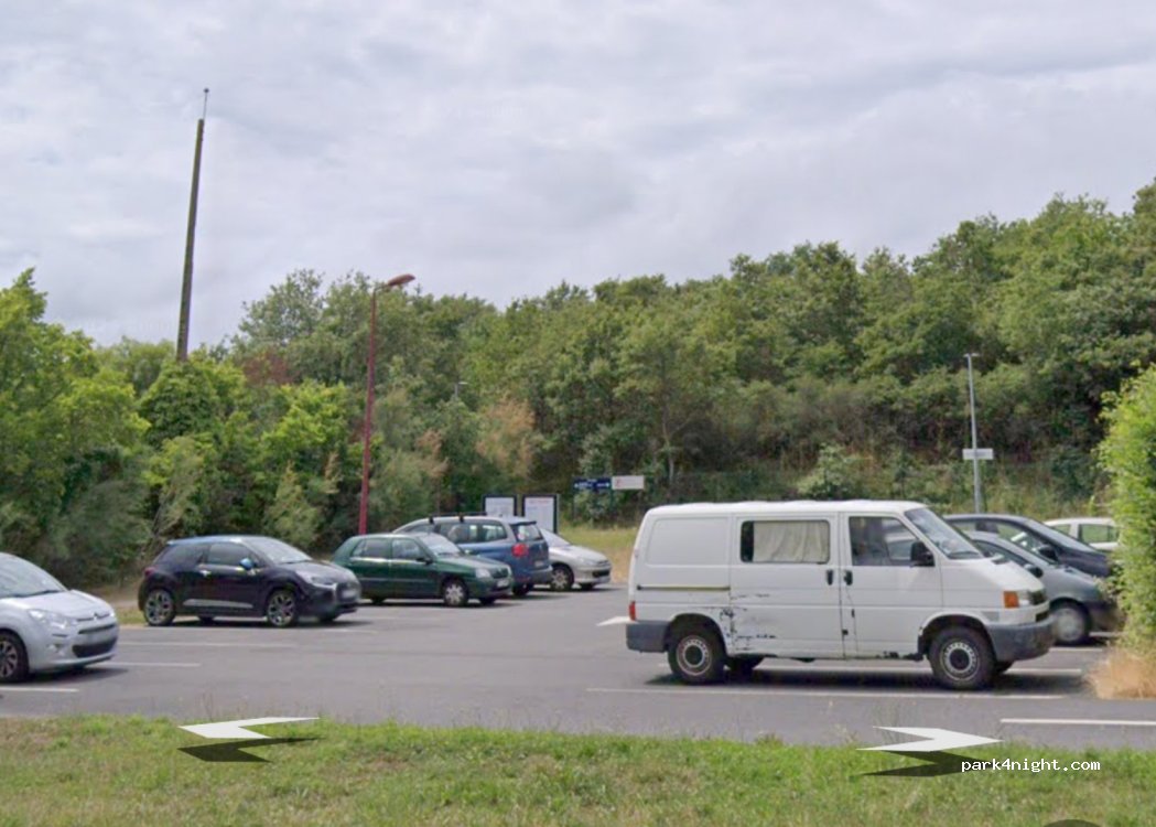 (44710) Port-Saint-Père - 7 La Gare — foto