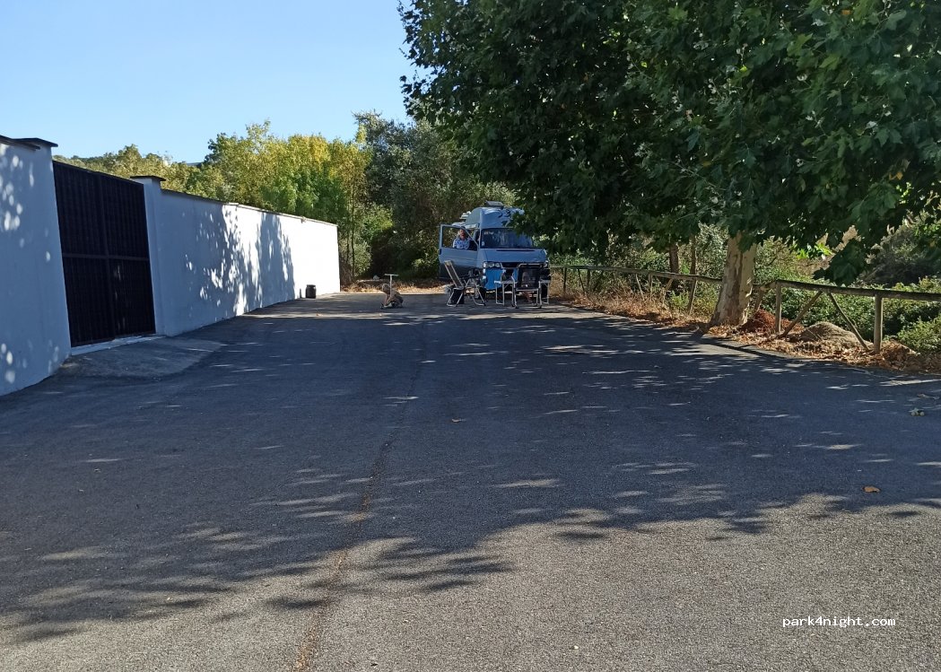 (2640) Cheleiros - R. do Cemitério — foto