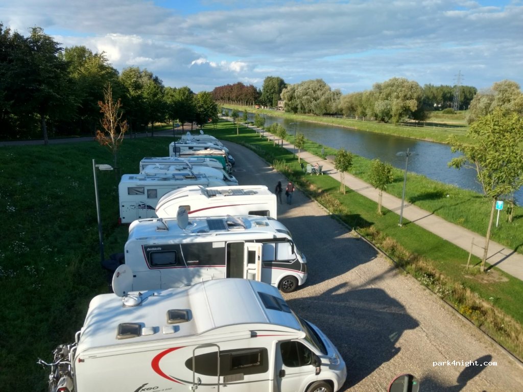 Camperplaats Oud Rekem — foto