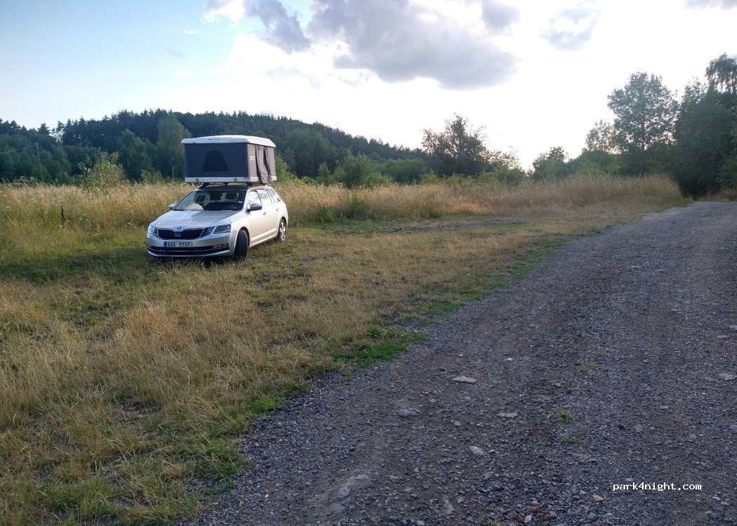 (277 21) Dobřeň - — foto