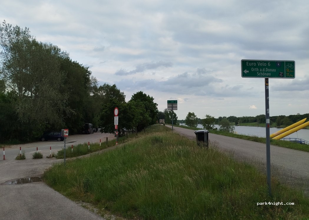 () Vienna - Unnamed Road — foto 4