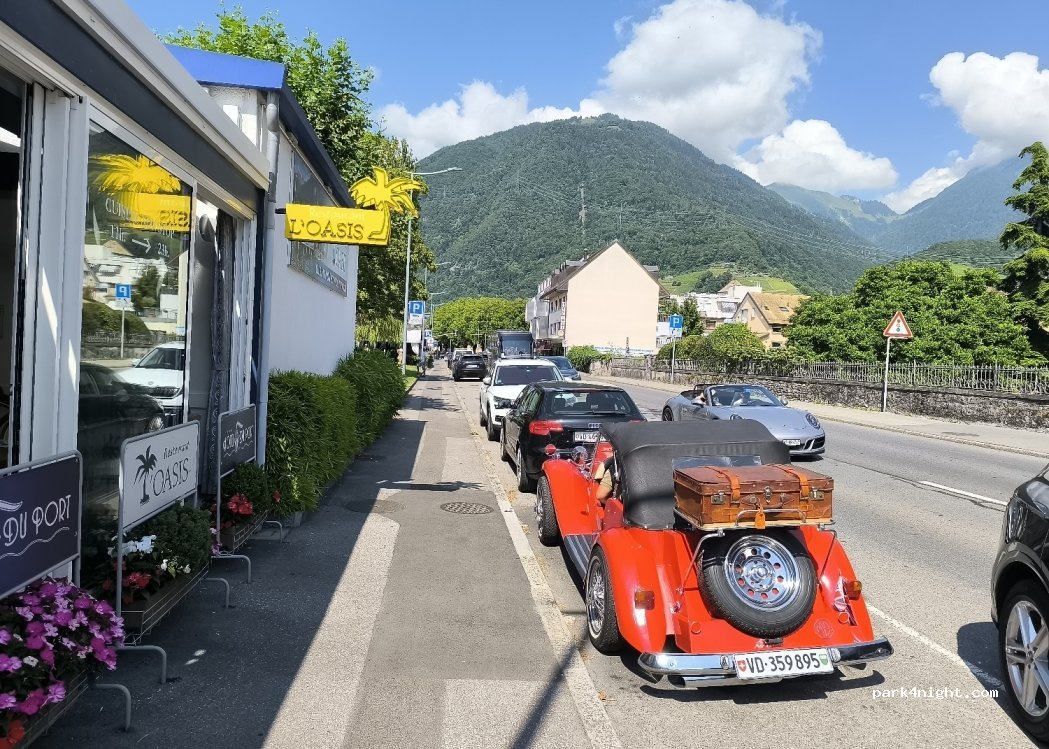 (1844) Villeneuve - 10 Quai Grand'Rive — foto
