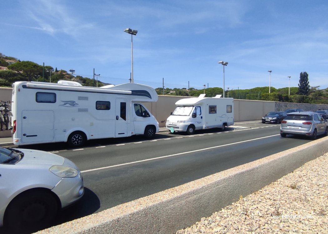 (83120) Sainte-Maxime - 8 Avenue Raoul Nordling — foto