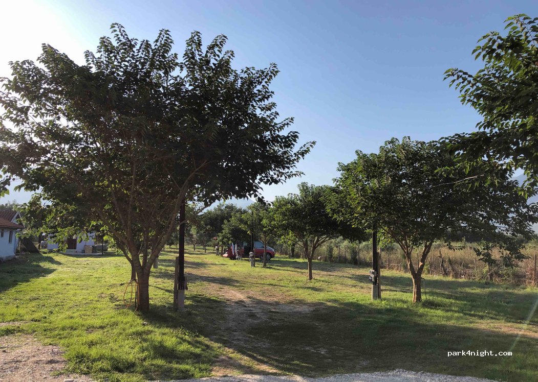 Market Belulaj camping — foto 3