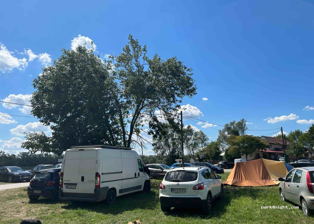 (408608) Begeč - — foto