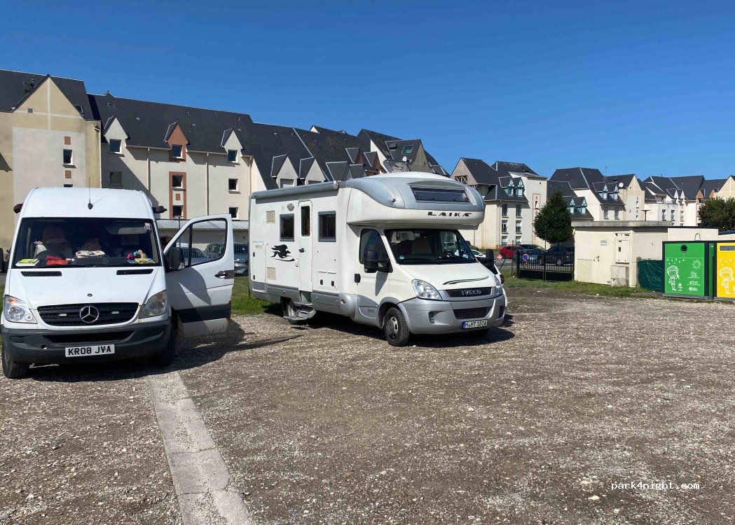 (76910) Criel-sur-Mer - 81 Rue du Onze Novembre — foto