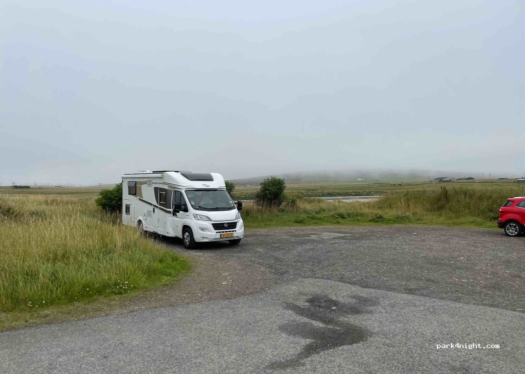 (ZE2 9ED) Haroldswick - A968 — foto