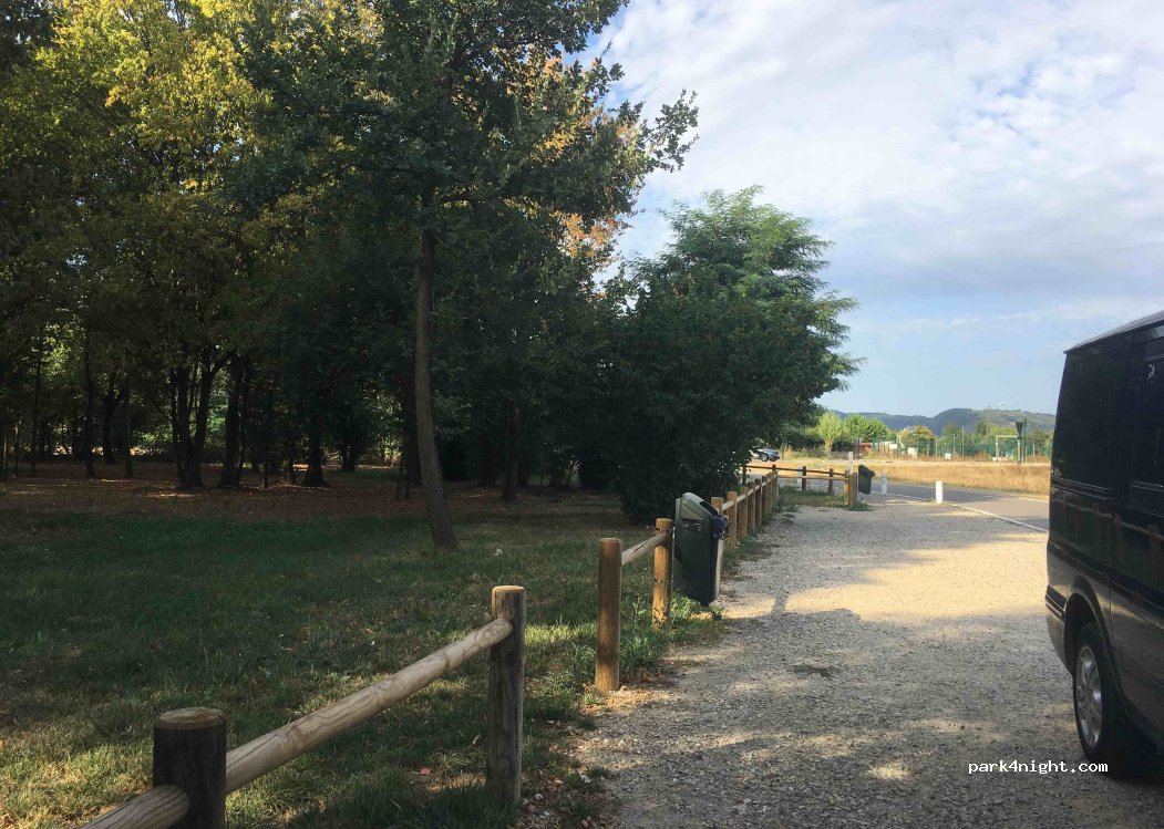 (38150) Chanas - Unnamed Road — foto 3